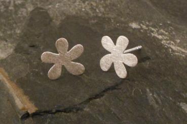 Earstudd Silver