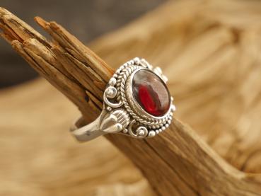 Silverring Garnet