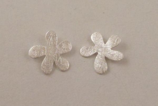 Earstudd Silver