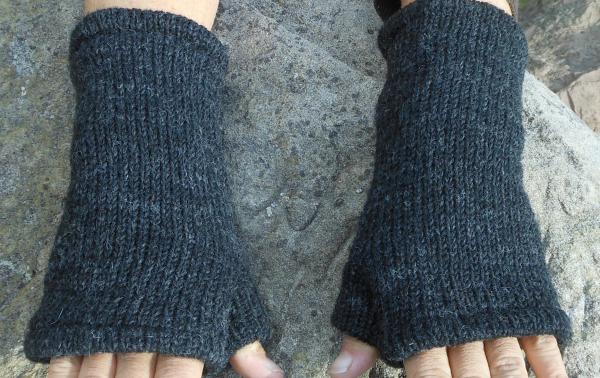 Woolen wristwarmers