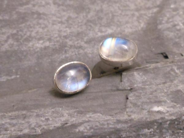 Earstudd Silver Moonstone
