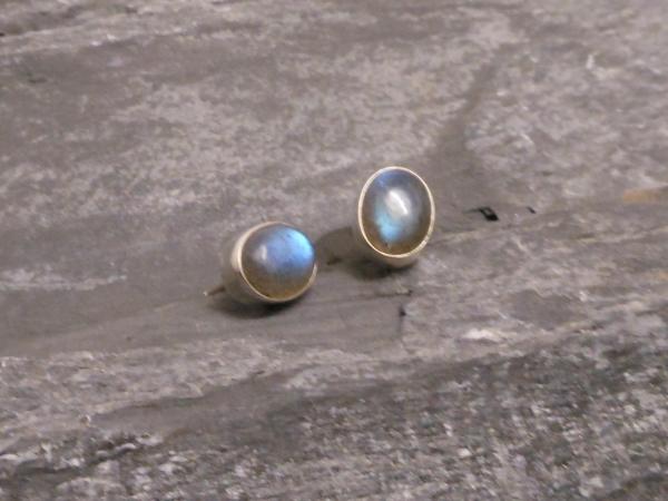 Earstudd Silver Labradorite