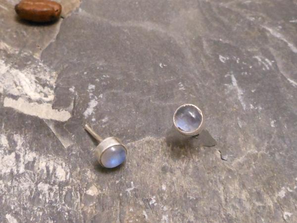 Earstudd Silver Moonstone