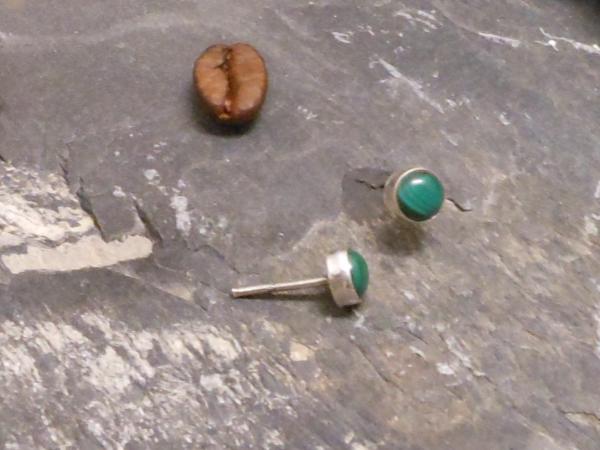 Earstudd Silver Malakite