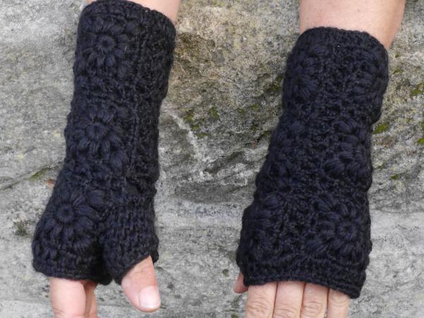 Woolen wristwarmers