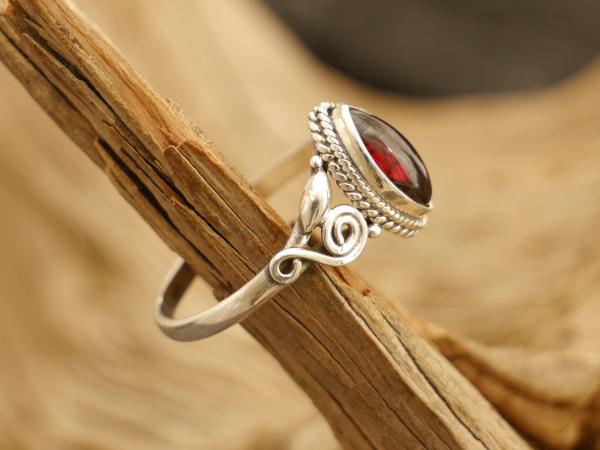 Silverring Garnet